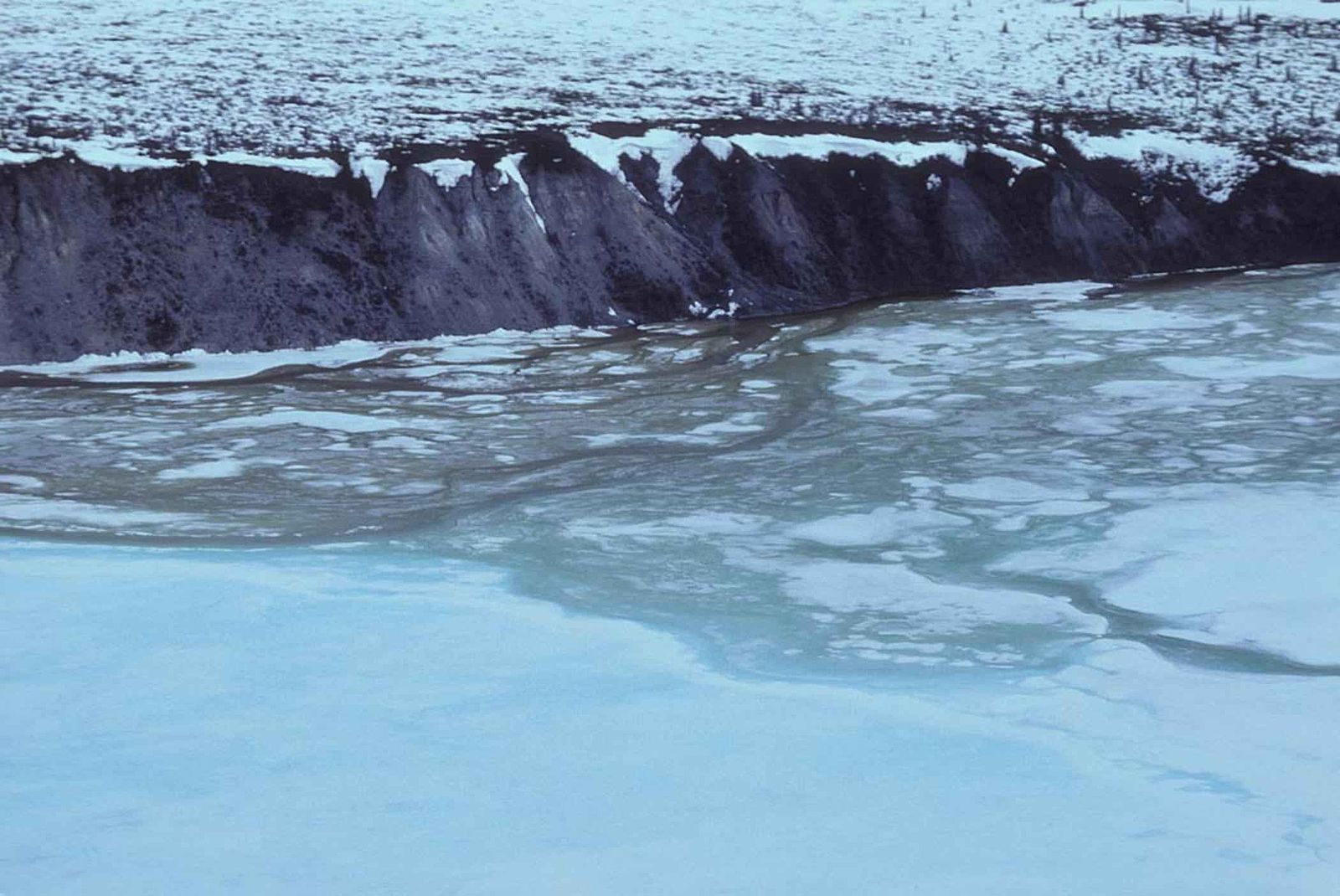 U.S. Fish and Wildlife Service River ice in the river